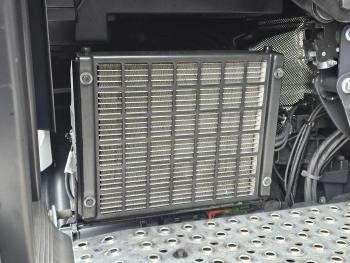 S590 V8 4x2 / HYDRAULIC / RETARDER / PARKING COOLER